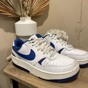 Nike Women’s White and Blue Court Low